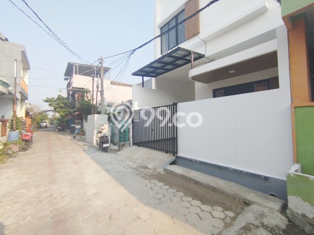 Rumah Luas Asri 3 KT Siap Pakai di Kaliabang Bekasi Rumah Luas Asri 3 KT Siap Pakai di Kaliabang Bekasi