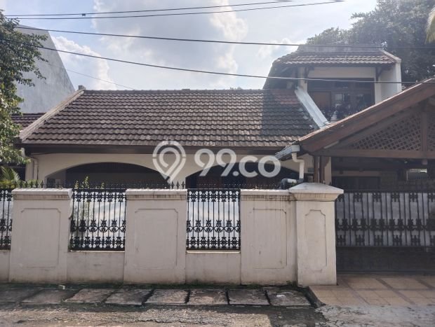 Dijual Rumah Premium dengan Fasilitas Sekitar Lengkap di Kebayoran Lama, Jakarta Selatan Dijual Rumah Premium dengan Fasilitas Sekitar Lengkap di Kebayoran Lama, Jakarta Selatan