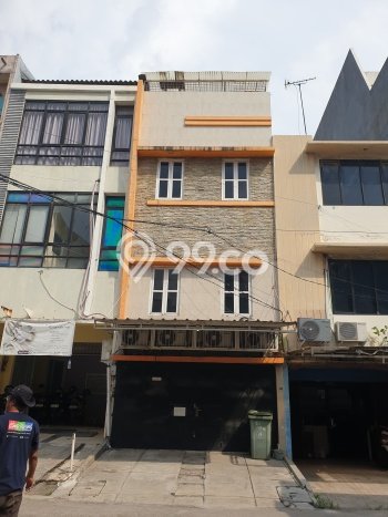 Unit Ruko Dijual di Jakarta Utara LT 90m2 & LB 250m2 Unit Ruko Dijual di Jakarta Utara LT 90m2 & LB 250m2