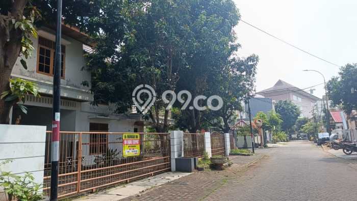 Dijual Rumah Mewah Elegan Dengan View Eksklusif di Pondok Kelapa, Jakarta Timur Dijual Rumah Mewah Elegan Dengan View Eksklusif di Pondok Kelapa, Jakarta Timur