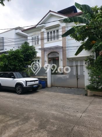 Rumah Luxury Modern Tanpa Renovasi di Pluit Jakarta Utara Rumah Luxury Modern Tanpa Renovasi di Pluit Jakarta Utara
