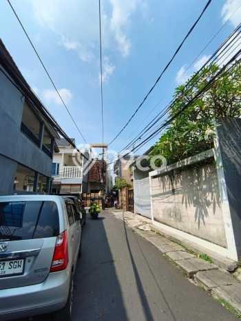 Dijual Hunian Rumah Terawat 3 KT di Manggarai, Jakarta Selatan Dijual Hunian Rumah Terawat 3 KT di Manggarai, Jakarta Selatan