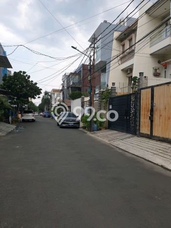 Rumah Mewah LB 300m2 Siap Huni Desain Elegan di Pluit, Jakarta Utara Rumah Mewah LB 300m2 Siap Huni Desain Elegan di Pluit, Jakarta Utara