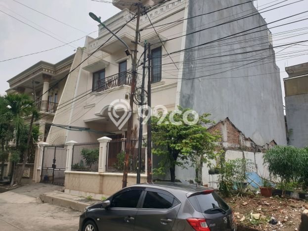Hunian Nyaman 4 KT Harga Terjangkau di Pluit Jakarta Utara Hunian Nyaman 4 KT Harga Terjangkau di Pluit Jakarta Utara