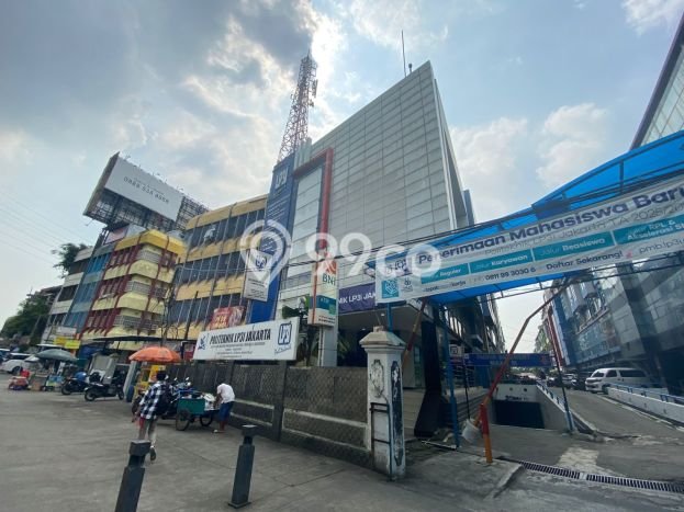 Ruko Dijual di Senen LT 256m2, LB 500m2 Solusi Investasi Cerdas Ruko Dijual di Senen LT 256m2, LB 500m2 Solusi Investasi Cerdas