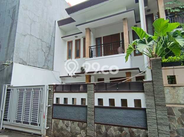 Rumah Luxury Modern Tanpa Renovasi di Kemang Jakarta Selatan Rumah Luxury Modern Tanpa Renovasi di Kemang Jakarta Selatan