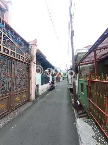 Hunian Cantik Modern Lb 150m2 di Tebet, Jakarta Selatan Hunian Cantik Modern Lb 150m2 di Tebet, Jakarta Selatan