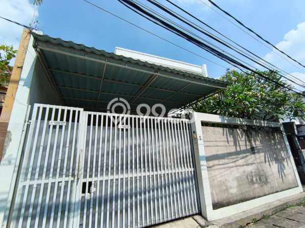 Dijual Hunian Rumah Terawat 3 KT di Manggarai, Jakarta Selatan Dijual Hunian Rumah Terawat 3 KT di Manggarai, Jakarta Selatan