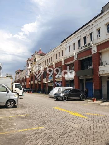 Ruko Bagus Dijual LB 300m2 Lokasi Strategis Jakarta Utara Area Cocok untuk Berbisnis Ruko Bagus Dijual LB 300m2 Lokasi Strategis Jakarta Utara Area Cocok untuk Berbisnis