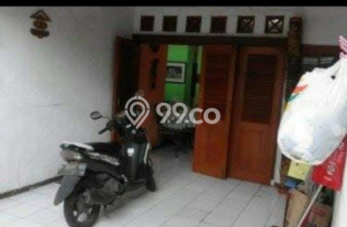 HARGA SPECIAL! Rumah Asri di , Luas 196m2m² Bangunan 140m2m² HARGA SPECIAL! Rumah Asri di , Luas 196m2m² Bangunan 140m2m²