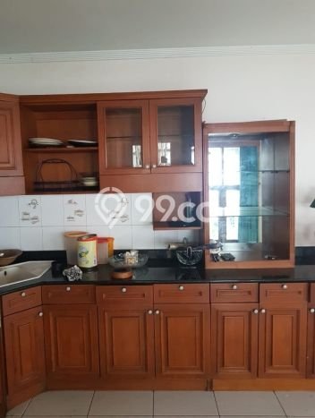 Rumah Nyaman di Sarijadi, 4 KT, Area Strategis, Luas 300m2m² Bangunan 250m2m² Rumah Nyaman di Sarijadi, 4 KT, Area Strategis, Luas 300m2m² Bangunan 250m2m²