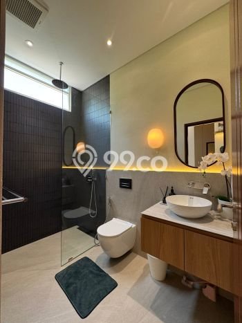 For Sale! Luxury House LT 190m2 Desain Elegan di Kota Baru Parahyangan For Sale! Luxury House LT 190m2 Desain Elegan di Kota Baru Parahyangan