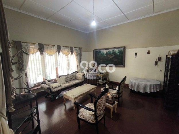 Lokasi terbaik! Rumah siap huni disewakan di Sukajadi LB 450m2 Lokasi terbaik! Rumah siap huni disewakan di Sukajadi LB 450m2