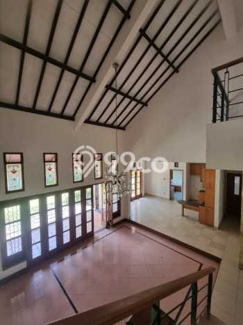 For Sale! Premium House LT 541m2 Desain Elegan di Setra Duta For Sale! Premium House LT 541m2 Desain Elegan di Setra Duta