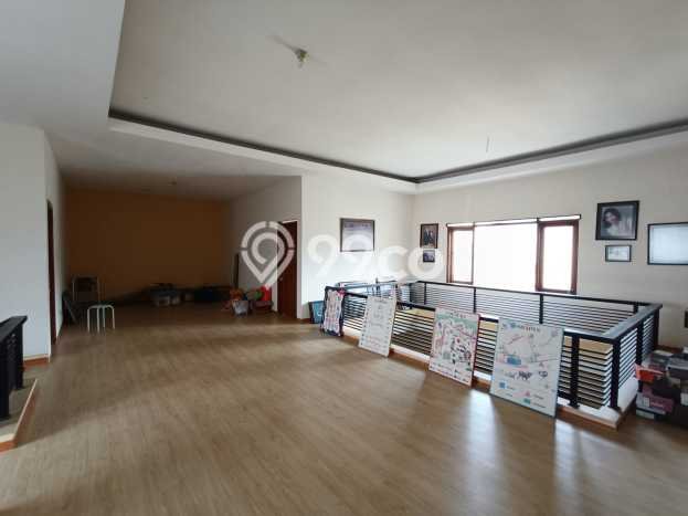 For Sale! Luxury House LT 400m2 Desain Elegan di Sariwangi For Sale! Luxury House LT 400m2 Desain Elegan di Sariwangi