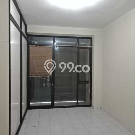 Rumah di Hegarmanah, 3 KM, Lingkungan Strategis, LT 330m² LB 270m² Rumah di Hegarmanah, 3 KM, Lingkungan Strategis, LT 330m² LB 270m²