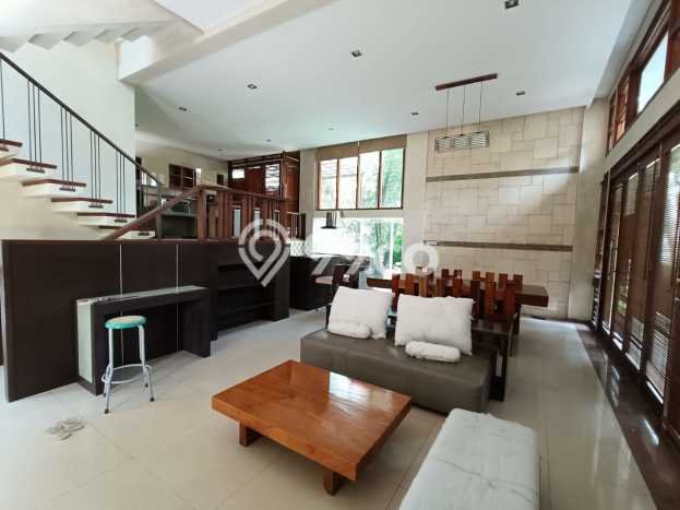 Rumah Luxury Modern Siap Huni di Resor Dago Pakar Bandung Rumah Luxury Modern Siap Huni di Resor Dago Pakar Bandung