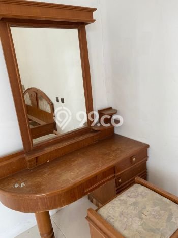 Rumah Nyaman di , 1 KM, Area Tenang, LT 430m2m² Bangunan 300m2m² Rumah Nyaman di , 1 KM, Area Tenang, LT 430m2m² Bangunan 300m2m²