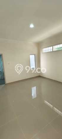 Rumah LT 372m² Semi Furnished di Cipedes, Dekat Supermarket, Bandung Rumah LT 372m² Semi Furnished di Cipedes, Dekat Supermarket, Bandung