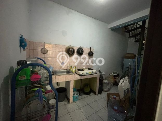 Kost untuk Dijual di Cibogo Punya 49 Kamar Kost untuk Dijual di Cibogo Punya 49 Kamar