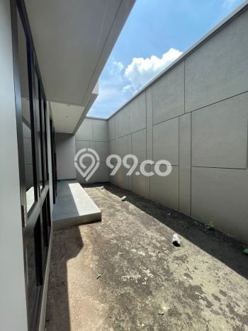 Rumah Elit LB 510m2 Siap Pakai Desain Elegan di Setra Duta, Bandung Rumah Elit LB 510m2 Siap Pakai Desain Elegan di Setra Duta, Bandung
