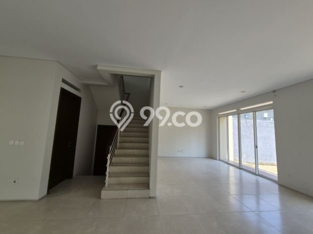 Jual Rumah Luas Megah Dengan View Eksklusif di Kota Baru Parahyangan, Bandung Jual Rumah Luas Megah Dengan View Eksklusif di Kota Baru Parahyangan, Bandung