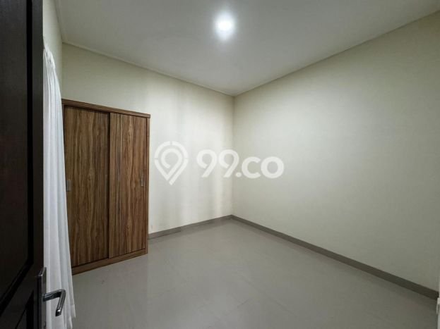 Rumah Minimalis 4 KT di Sariwangi Bandung Full Furnished Rumah Minimalis 4 KT di Sariwangi Bandung Full Furnished