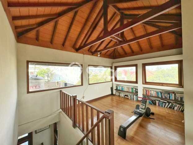 Rumah Elit Modern Tanpa Renovasi di Geger Kalong Bandung Rumah Elit Modern Tanpa Renovasi di Geger Kalong Bandung