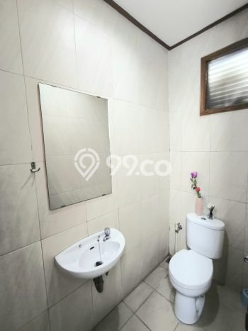 BEST DEAL! Rumah area Setra Duta, 4 KT, Akses Mudah Fasilitas Umum, Luas 530m² Bangunan 350m² BEST DEAL! Rumah area Setra Duta, 4 KT, Akses Mudah Fasilitas Umum, Luas 530m² Bangunan 350m²