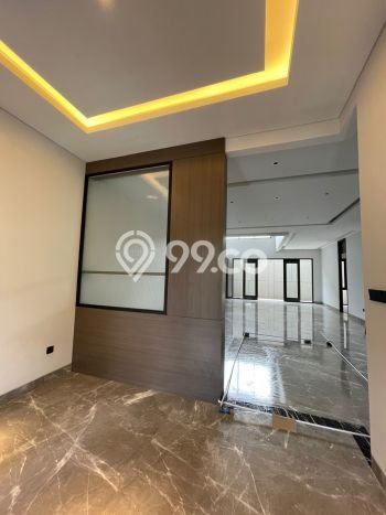 Rumah Elit LB 510m2 Siap Pakai Desain Elegan di Setra Duta, Bandung Rumah Elit LB 510m2 Siap Pakai Desain Elegan di Setra Duta, Bandung
