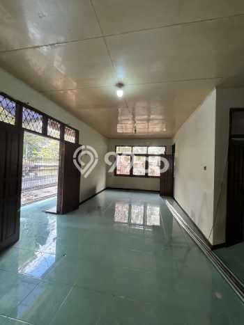 PREMIUM LIVING! Rumah kawasan Sarijadi, 3 KM, Area Berkembang, LT 200m² Bangunan 300m² PREMIUM LIVING! Rumah kawasan Sarijadi, 3 KM, Area Berkembang, LT 200m² Bangunan 300m²