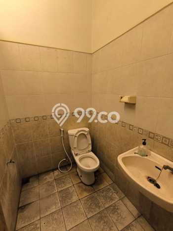 LOKASI STRATEGIS! Komersial For Rent di Surya Sumantri, Luas 666m², Area Ramai LOKASI STRATEGIS! Komersial For Rent di Surya Sumantri, Luas 666m², Area Ramai