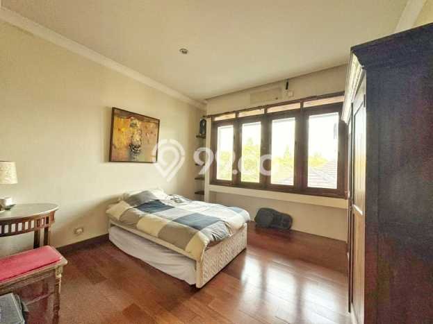 Rumah Elit Modern Tanpa Renovasi di Geger Kalong Bandung Rumah Elit Modern Tanpa Renovasi di Geger Kalong Bandung