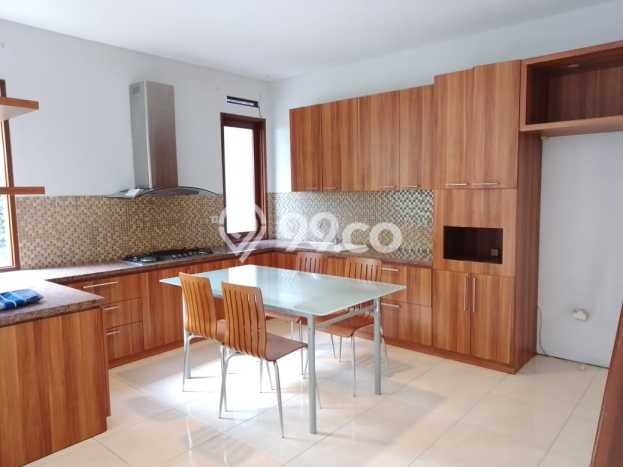 Rumah 3 KT 3 KM Semi Furnished di Pondok Hijau, Dekat Mal, Bandung Rumah 3 KT 3 KM Semi Furnished di Pondok Hijau, Dekat Mal, Bandung
