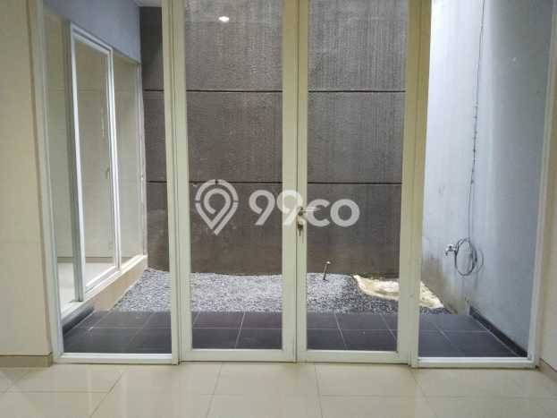 Rumah Elit LB 220m2 Siap Huni Desain Elegan di Setra Sari, Bandung Rumah Elit LB 220m2 Siap Huni Desain Elegan di Setra Sari, Bandung