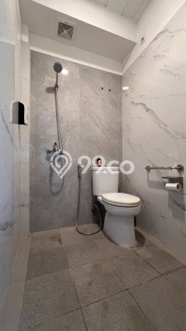 Ready to Use! Luxury House LT 219m2 Desain Modern di Setiabudi Ready to Use! Luxury House LT 219m2 Desain Modern di Setiabudi