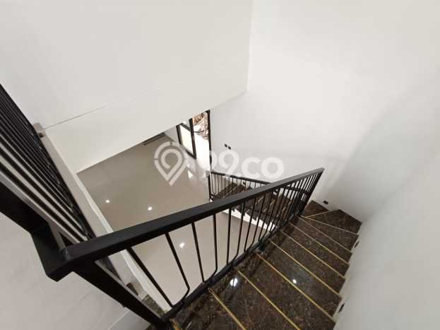 Dijual Rumah Eksklusif 4 KT di Setiabudi, Bandung Dijual Rumah Eksklusif 4 KT di Setiabudi, Bandung