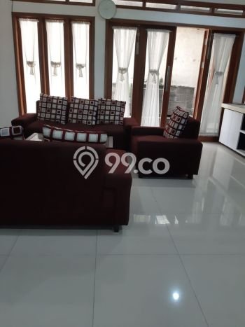 Rumah kawasan Setra Duta, 4 KT, Pemandangan Indah, LT 200m² Bangunan 250m² Rumah kawasan Setra Duta, 4 KT, Pemandangan Indah, LT 200m² Bangunan 250m²