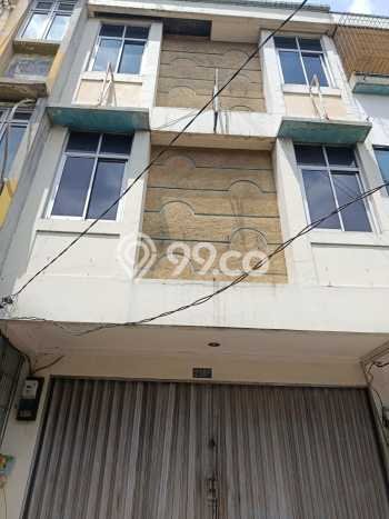 Ruko Disewakan di Kawasan Ramai Astanaanyar, Bandung Ruko Disewakan di Kawasan Ramai Astanaanyar, Bandung