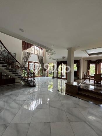 HARGA SPECIAL! Rumah Asri area Setra Duta, Bandung, Luas 561m² Bangunan 800m² BISA KPR! HARGA SPECIAL! Rumah Asri area Setra Duta, Bandung, Luas 561m² Bangunan 800m² BISA KPR!