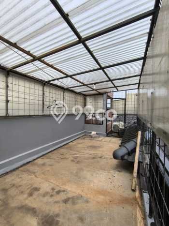 HUNIAN IMPIAN! Rumah area Singgasana, 4 KT, Free Macet, LT 450m² Bangunan 400m² HUNIAN IMPIAN! Rumah area Singgasana, 4 KT, Free Macet, LT 450m² Bangunan 400m²