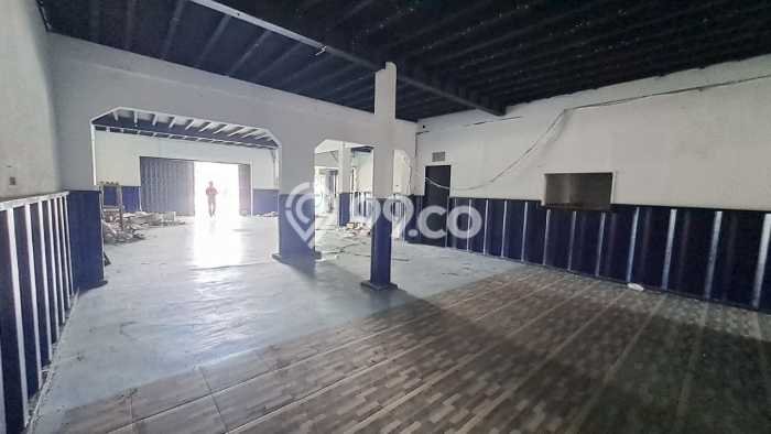 FOR RENT! Komersial di Buah Batu Cocok untuk Bisnis 250m2 FOR RENT! Komersial di Buah Batu Cocok untuk Bisnis 250m2