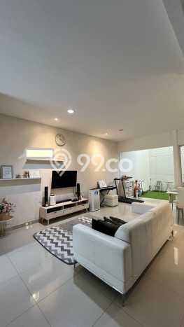 Rumah Luxury Modern Tanpa Renovasi di Setra Murni Bandung Rumah Luxury Modern Tanpa Renovasi di Setra Murni Bandung