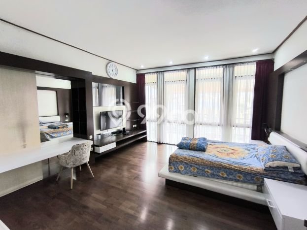 BEST DEAL! Rumah area Setra Duta, 4 KT, Akses Mudah Fasilitas Umum, Luas 530m² Bangunan 350m² BEST DEAL! Rumah area Setra Duta, 4 KT, Akses Mudah Fasilitas Umum, Luas 530m² Bangunan 350m²