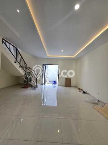 For Sale! Luxury House LT 130m2 Desain Modern di Turangga For Sale! Luxury House LT 130m2 Desain Modern di Turangga