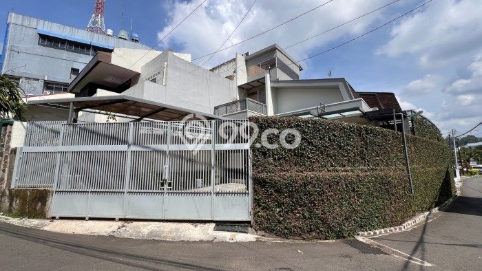 SPECIAL OFFER! Rumah Nyaman area Setiabudi, LT 219m² LB 250m² SPECIAL OFFER! Rumah Nyaman area Setiabudi, LT 219m² LB 250m²
