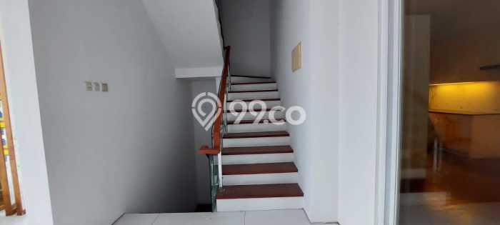 Sewa Rumah Murah di Pantai Indah Kapuk Jakarta Utara Punya 3 Kamar Tidur Sewa Rumah Murah di Pantai Indah Kapuk Jakarta Utara Punya 3 Kamar Tidur