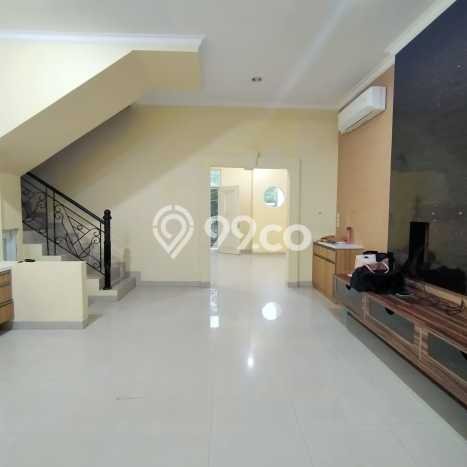 Rumah sewa siap pakai 4 Kamar Tidur di Pantai Indah Kapuk, Jakarta Utara Rumah sewa siap pakai 4 Kamar Tidur di Pantai Indah Kapuk, Jakarta Utara