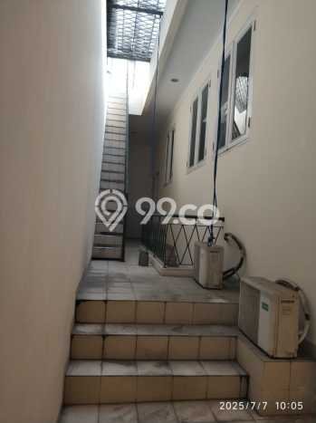 Rumah Elit Modern Tanpa Renovasi di Sunter Jakarta Utara Rumah Elit Modern Tanpa Renovasi di Sunter Jakarta Utara