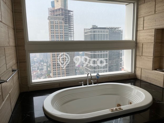Apartemen Harga Murah dengan 4 BR & 3 KM di Menteng Jakarta Pusat Apartemen Harga Murah dengan 4 BR & 3 KM di Menteng Jakarta Pusat